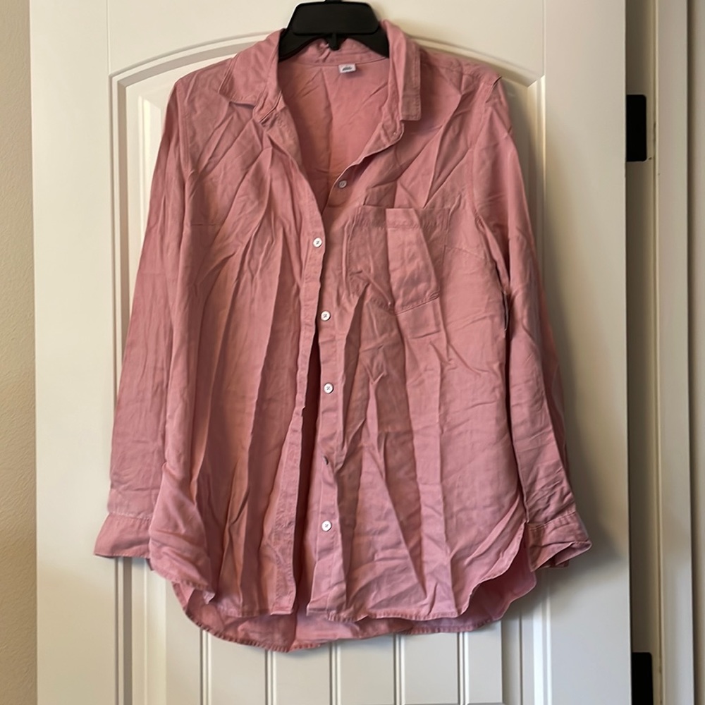 Pink Old Navy button up. Medium.